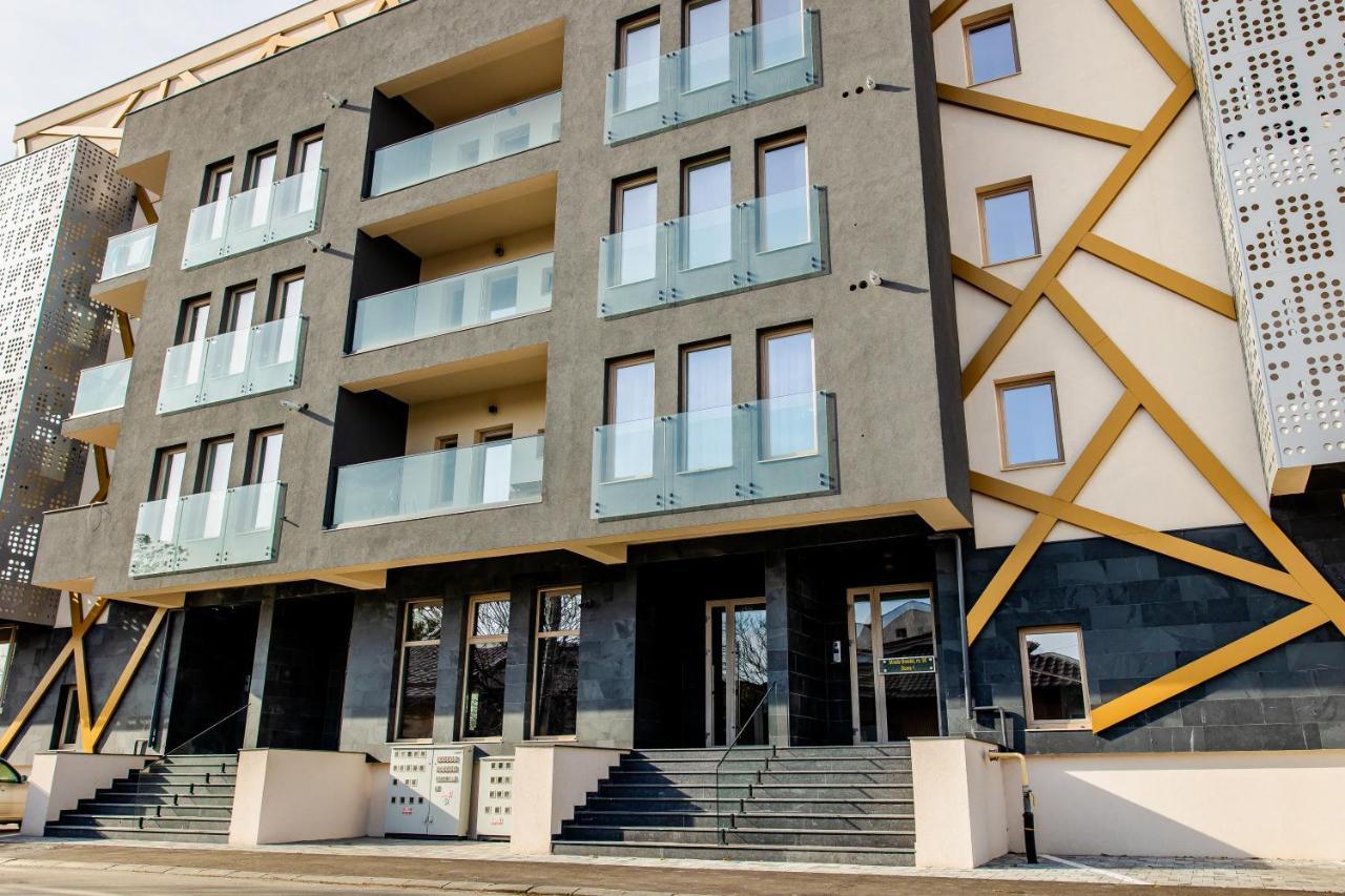 Samplus Central Apartment Craiova Exterior foto