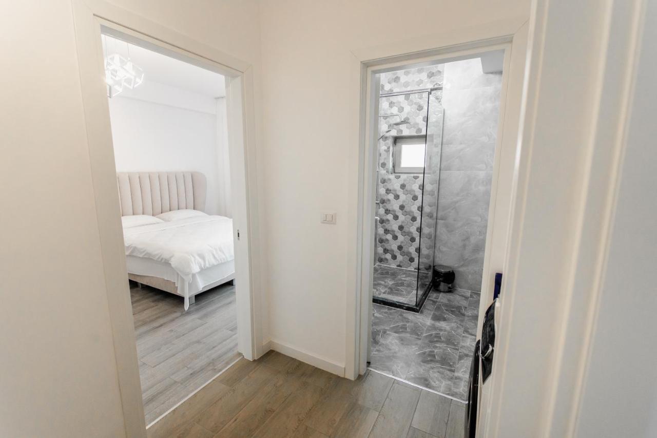 Samplus Central Apartment Craiova Exterior foto